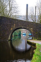 [ photo: 102-097 Arched Bridge over Rochdale Canal ]