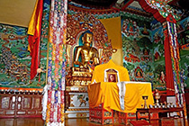 [ photo: 189-057 Norling Temple Buddha ]