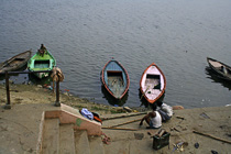 [ photo: Kashi, Nishadaraj Ghat, Rowboats, Varanasi, Uttar Pradesh, India, February 2010 (img 195-059) ]