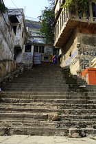 [ photo: Kashi, Babua Pandey Ghat, Kumiko House Steps, Varanasi, Uttar Pradesh, India, February 2010 (img 196-074) ]