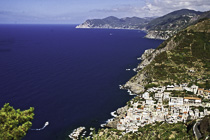 [ photo: Riomaggiore and Cinque Terre Coastline, La Spezia, Italy, August 2012 (img 264-081) ]